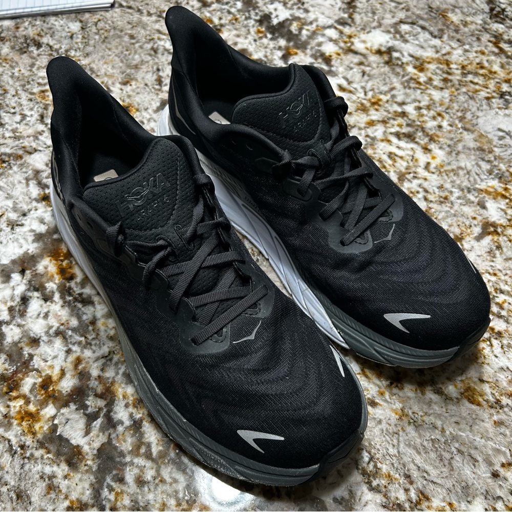 Hoka One One Arahi 6 Running Shoe Black Mens Size 11.5 D - Picture 2 of 8
